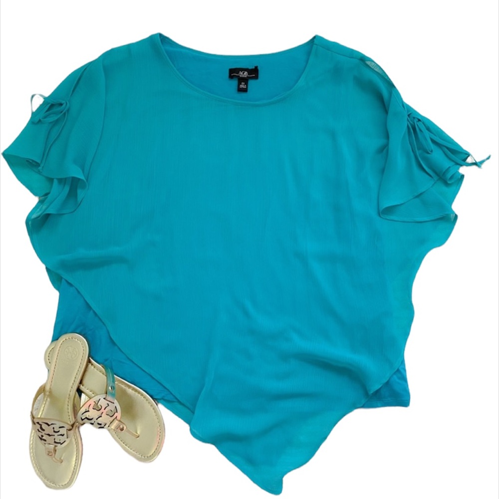AGB teal poncho top